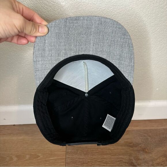 Vans Off the Wall Old Skool Gray Heathered Snapback Cap Hat - Picture 7 of 11